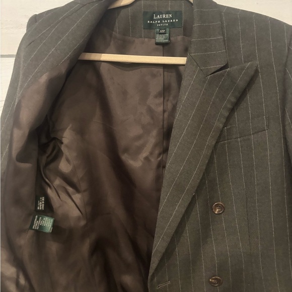 Lauren Ralph Lauren Gray Pinstriped Wool Blazer in size 12 P - Picture 12 of 12
